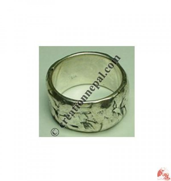 Rough design finger ring