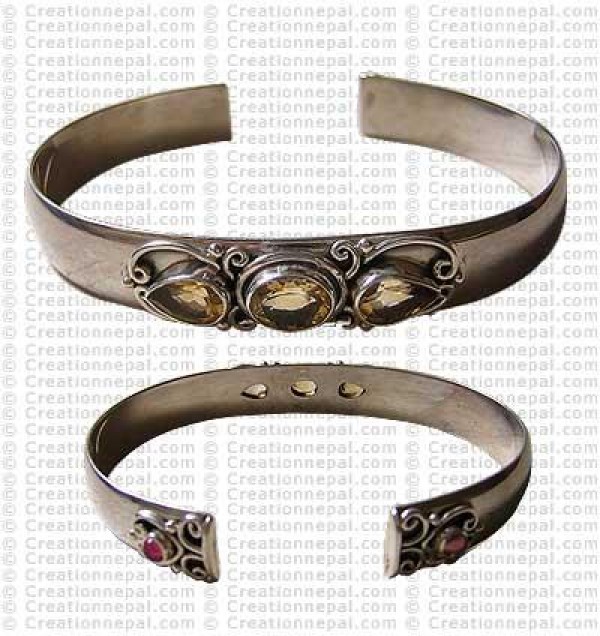Three stone TD bangle