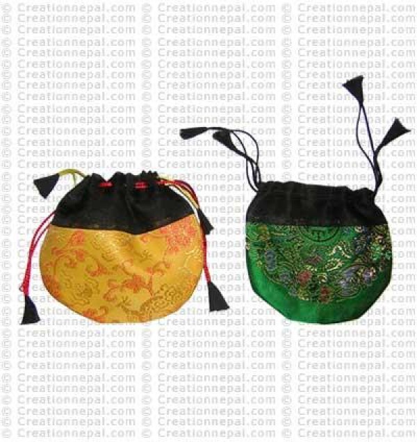 Medium size Thaili 
