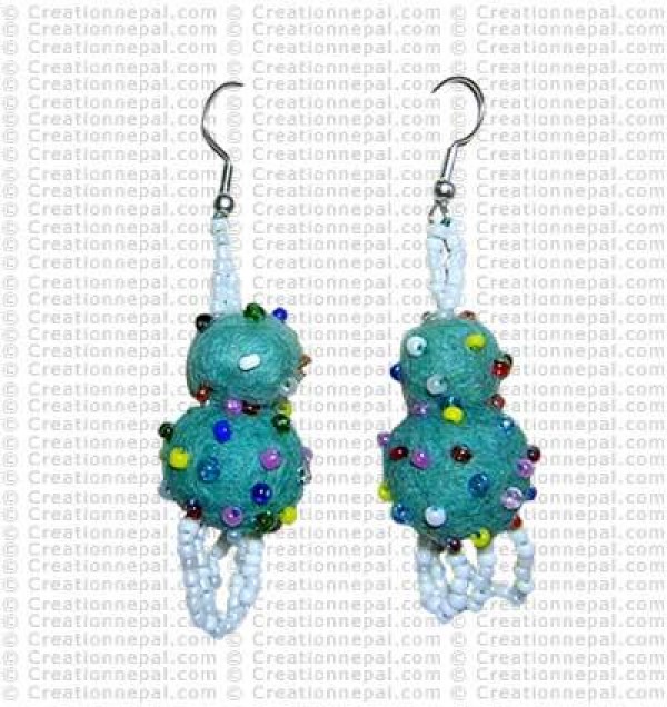 Felt-Pote beads ear ring