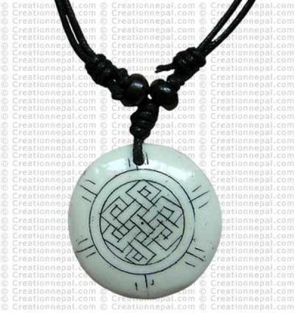 Endless knot pendant 2