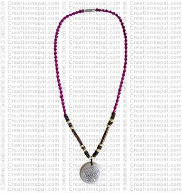 Knot carved Amulet necklace 2