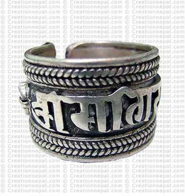 Om mani Dorje finger ring