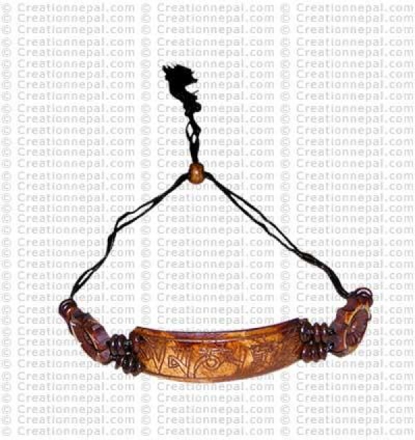 Curved bracelet