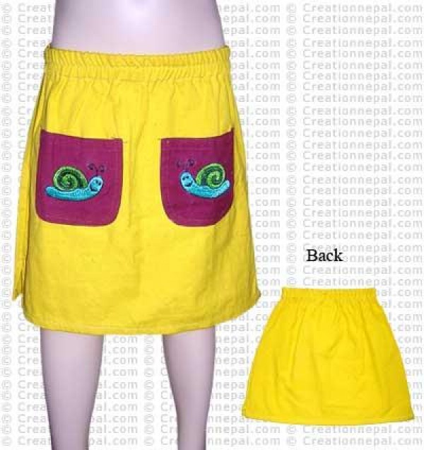Front pocket kids skirt