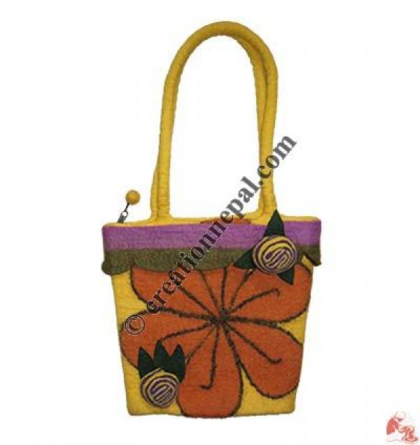 Flower gamala felt bag