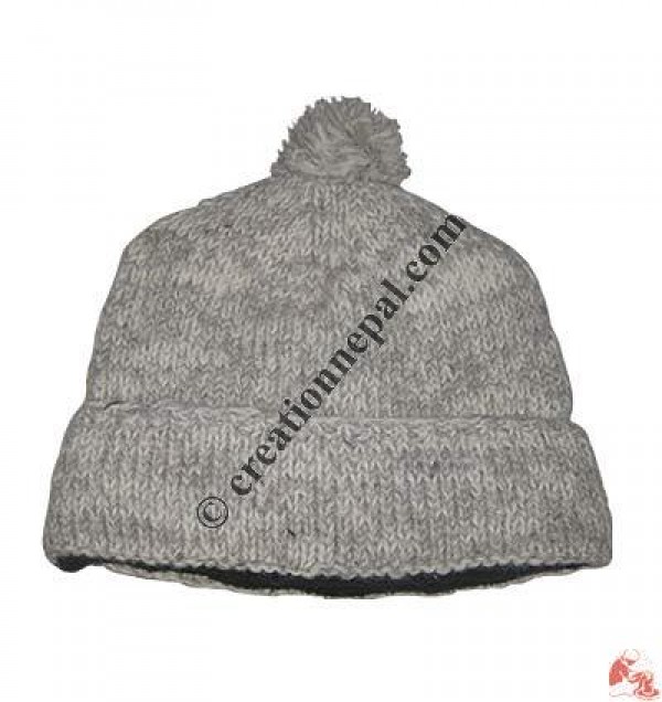 Off-white and grey simple cap