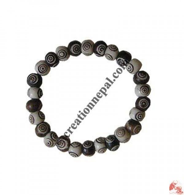 Carved beads wrist band1