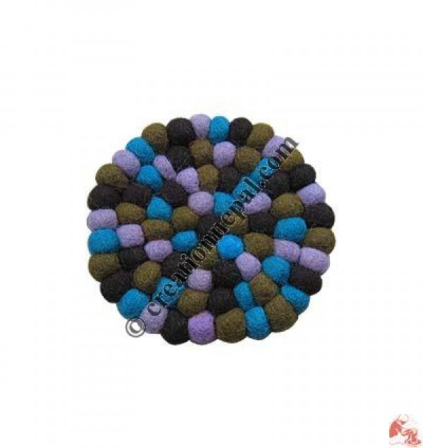 Felt balls tea coaster4