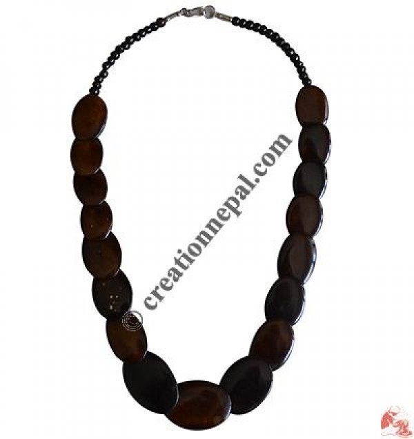 Brown flat beads necklace