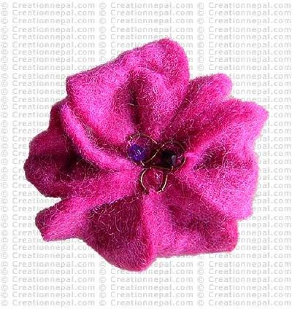 Flower brooch 11