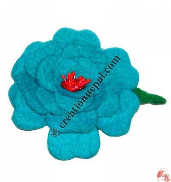 Felt brooch 1