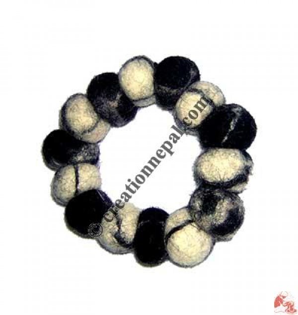 Tie-dye felt bracelet 33
