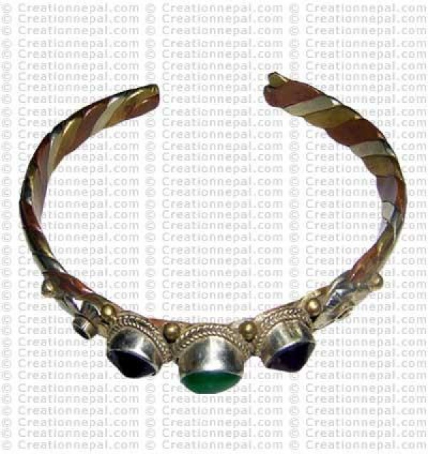 3 stone metal bangle