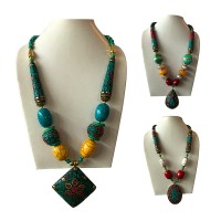 Colorful decorated beads necklace with pendent