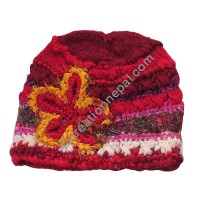 Wool-silk red star cap