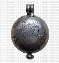 Auspicious silver box pendant 1