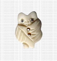 Small Owl design bone button (packet of 10)