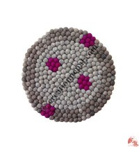 Wool felt balls circle mat4