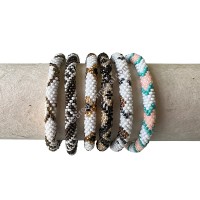 Assorted pattern beads bracelet