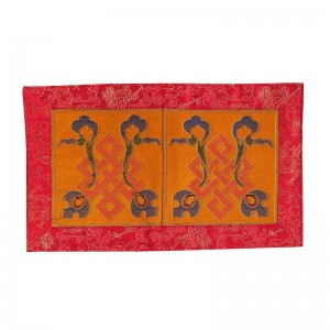 Statue and Vajra mat