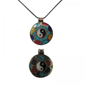 Ying-yang large pendent
