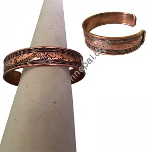 Dragon carved cupper bangle