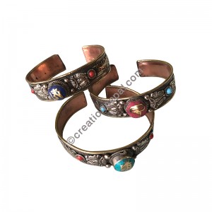 Side filigree assorted bangle