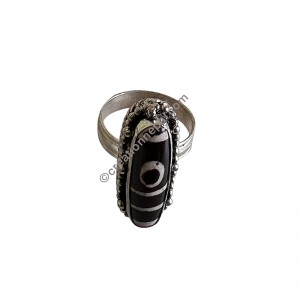 Dzi-bead finger ring