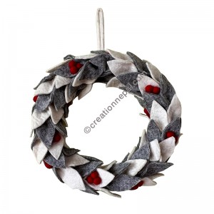 Felt leafs and balls wreath