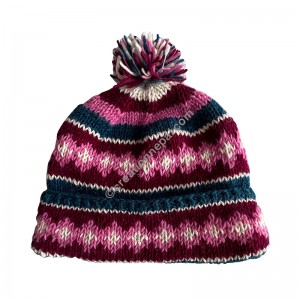 Woolen pompom cap3