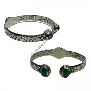 3-stone white metal bangle