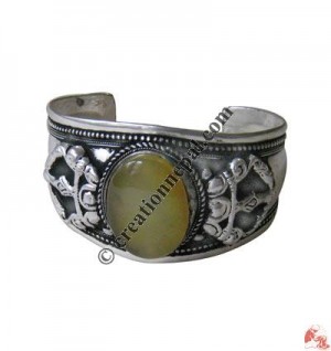 Vajra metal bangle