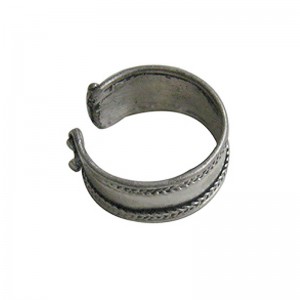 Simple design metal finger ring