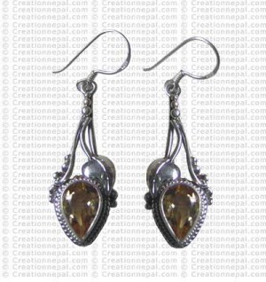 Leaf carved earring
