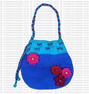 Flower patch Thaili felt bag 147