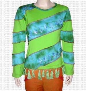 Slanted two color stripes t-shirt