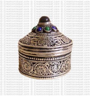 Filigree-mantra small jewelry box