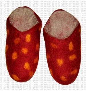 Spotted design slipper