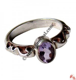 Silver-amethyst finger ring2