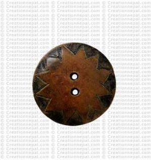 Sun carved bone button (packet of 10)
