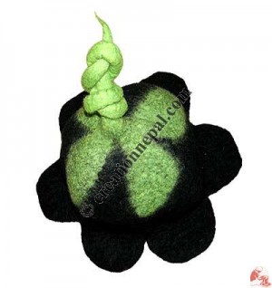 Tulip flower felt hat