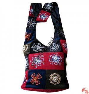 Cod-raise Emb check lama bag