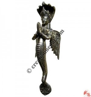 Garuda design brass door handle
