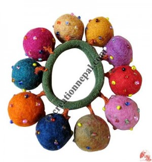 Decorated felt beads hairband
