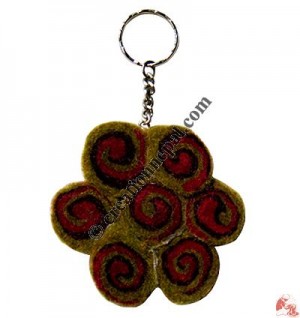 Ying-yang design felt key-ring
