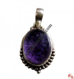 Amethyst stone small silver pendant
