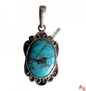 Oval shape turquoise butterfly silver pendant