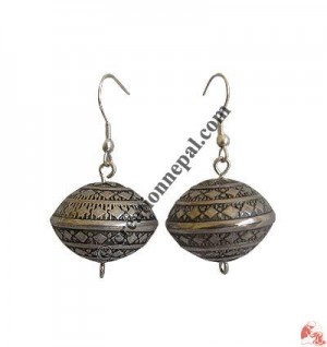 Silver coated plastic beads ear ring 1