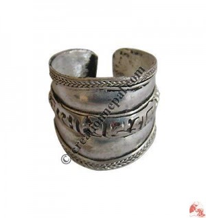 Front wide center Mantra finger ring